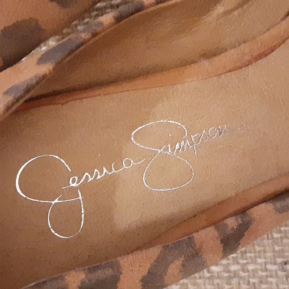 Jessica Simpson - Picture 5 of 8